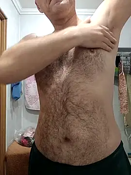 Pineapple04 online show from 11, 10, 2025