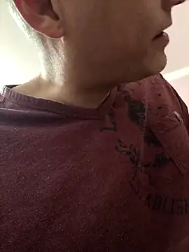 Pineapple04 online show from 10, 11, 2025