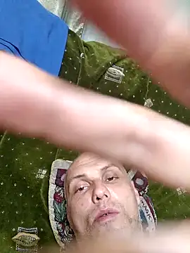 Pineapple04 online show from 27, 10, 2025