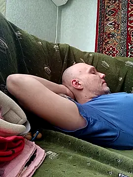 Pineapple04 online show from 8, 4, 2026