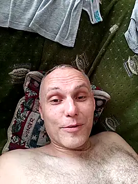 Pineapple04 online show from 20, 9, 2025