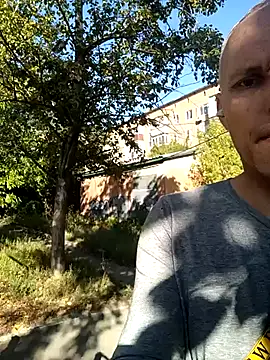 Pineapple04 online show from 22, 9, 2025