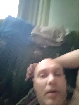 Pineapple04 online show from 25, 10, 2025