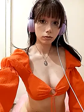 Snapshot of SashaGrinch chatting on 23, 11, 2025 SashaGrinch online show from 23, 11, 2025