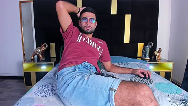 Ethan  Walker online show from 25, 2, 2025