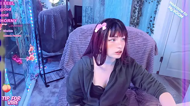 Toxic Ellies online show from 25, 2, 2025