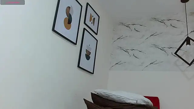 EvaMills1 online show from 15, 11, 2025