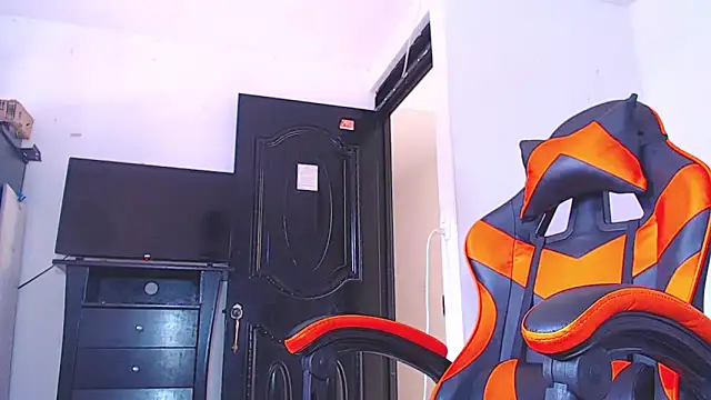 ADAM HOT online show from 6, 2, 2026