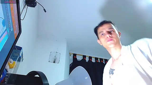 ADAM HOT online show from 5, 7, 2026