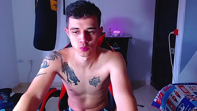 Snapshot of ADAM_HOT chatting on 6, 6, 2026 ADAM HOT online show from 6, 6, 2026
