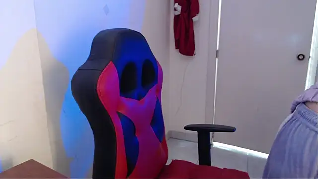 Maximesex online show from 7, 5, 2026