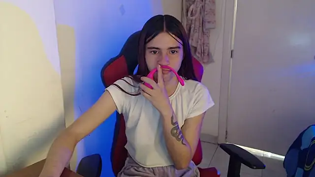 Snapshot of Maximesex chatting on 22, 6, 2026 Maximesex online show from 22, 6, 2026