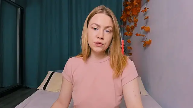 InsatiableFoxX online show from 10, 11, 2025