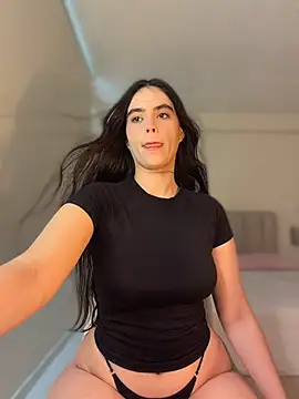 Snapshot of Mavi_Coless chatting on 4, 7, 2026 Mavi Coless online show from 4, 7, 2026