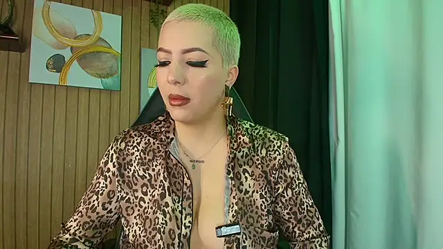 Camila Chainn online show from 4, 2, 2026