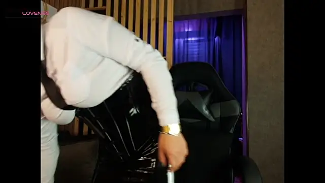 Camila Chainn online show from 14, 4, 2026