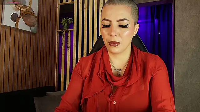 Camila Chainn online show from 19, 2, 2026