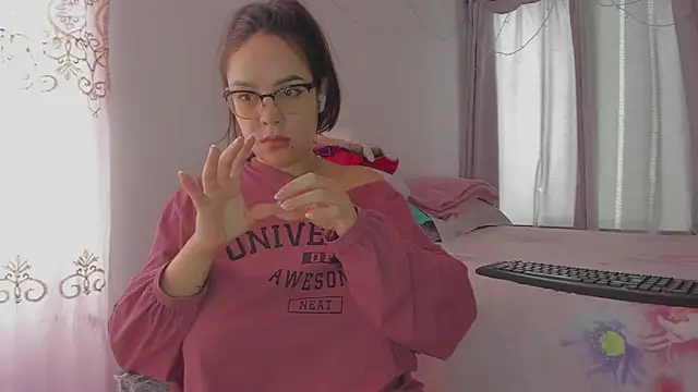 HARLEYNAPIER online show from 6, 2, 2026