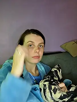 Snapshot of chachalette444 chatting on 21, 11, 2025 chachalette444 online show from 21, 11, 2025