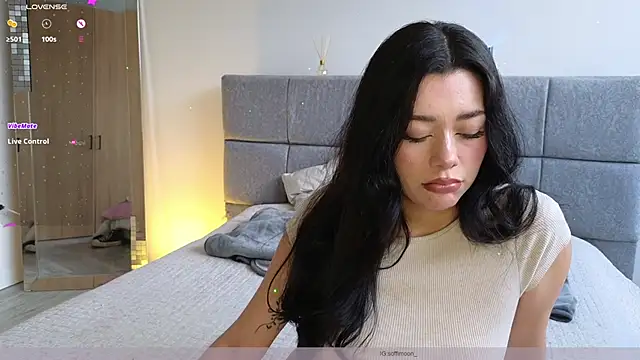 Snapshot of Soffimoon_ chatting on 24, 2, 2026 Soffimoon online show from 24, 2, 2026