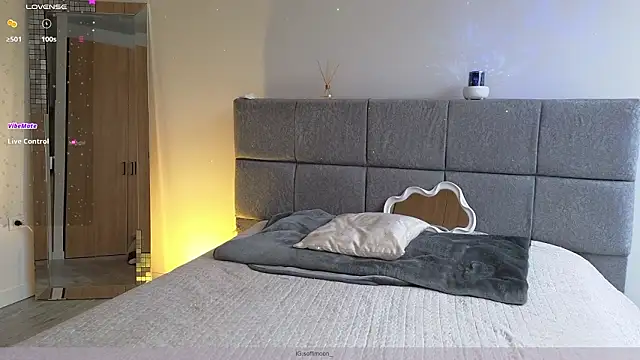 Snapshot of Soffimoon_ chatting on 17, 3, 2026 Soffimoon online show from 17, 3, 2026