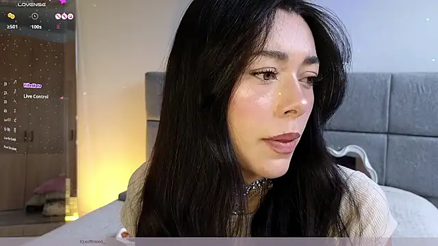 Snapshot of Soffimoon_ chatting on 6, 3, 2026 Soffimoon online show from 6, 3, 2026