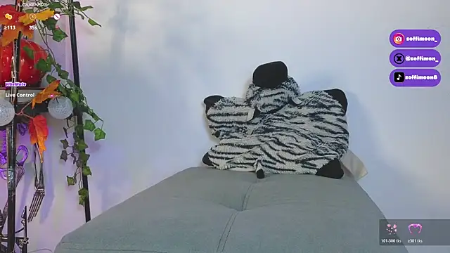 Soffimoon  online show from 12, 11, 2025