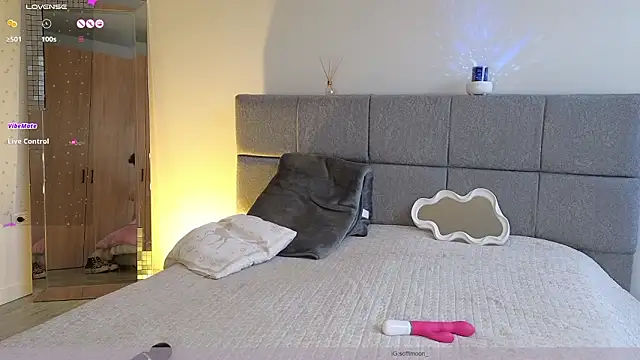 Snapshot of Soffimoon_ chatting on 16, 3, 2026 Soffimoon online show from 16, 3, 2026