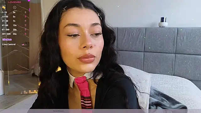 Snapshot of Soffimoon_ chatting on 25, 5, 2026 Soffimoon online show from 25, 5, 2026