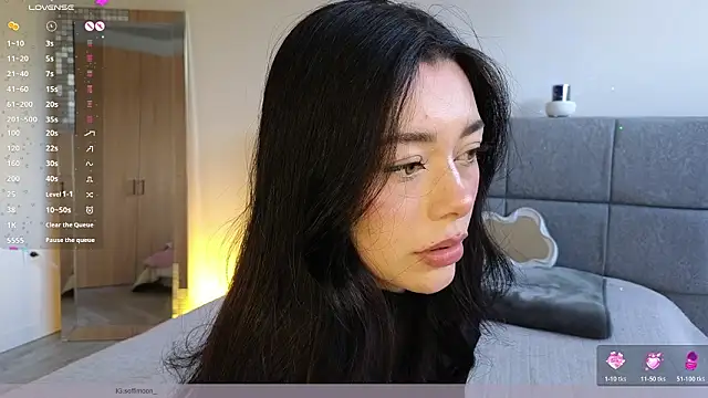 Snapshot of Soffimoon_ chatting on 17, 2, 2026 Soffimoon online show from 17, 2, 2026