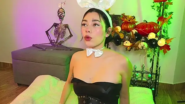 Soffimoon  online show from 15, 10, 2025