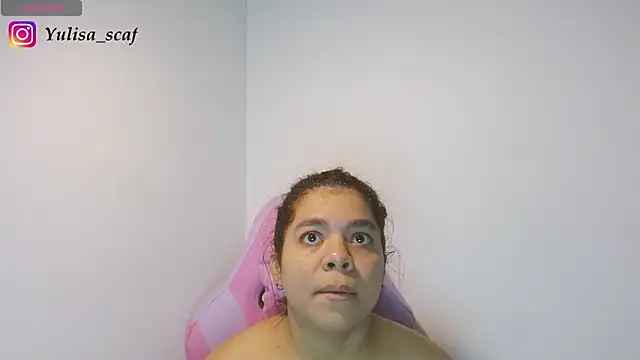 yulissa18 online show from 28, 4, 2026