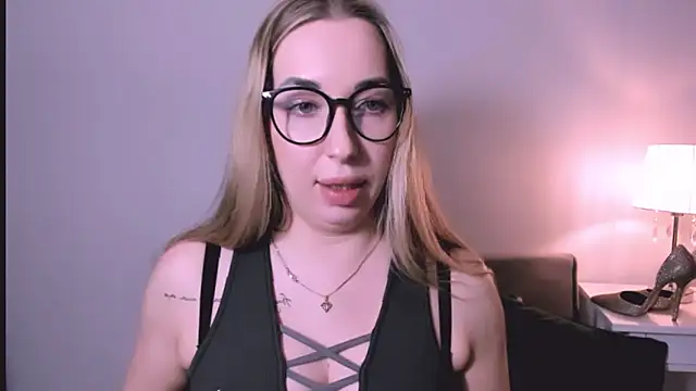 AriaDesire online show from 11, 4, 2026