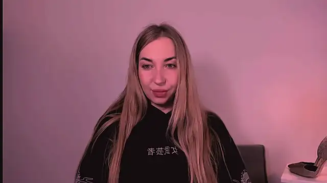 AriaDesire online show from 17, 5, 2026