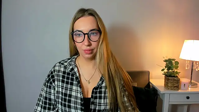 AriaDesire online show from 20, 12, 2025