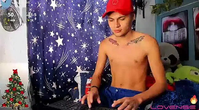 soyander03  online show from 13, 12, 2024