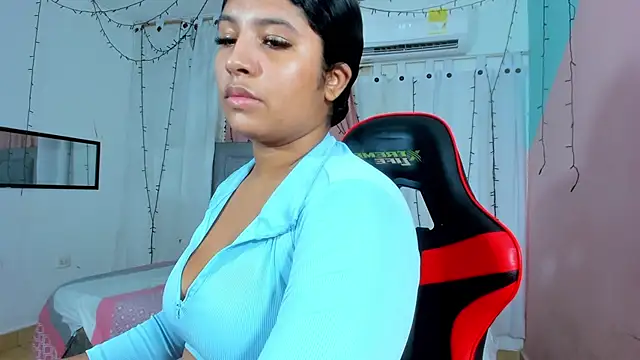 valentina 0  online show from 14, 11, 2025