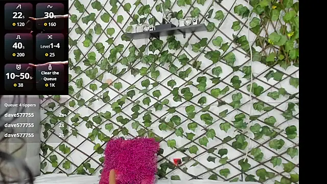 valentina 0  online show from 10, 11, 2025