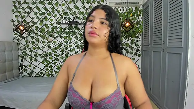 valentina 0  online show from 9, 2, 2026