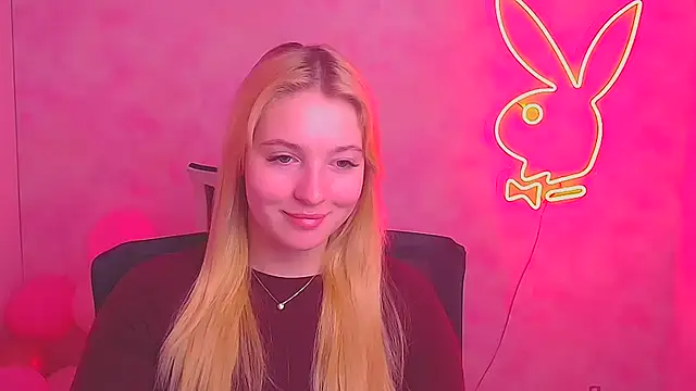 Snapshot of Milka_kiss_ chatting on 24, 2, 2025 Milka kiss online show from 24, 2, 2025