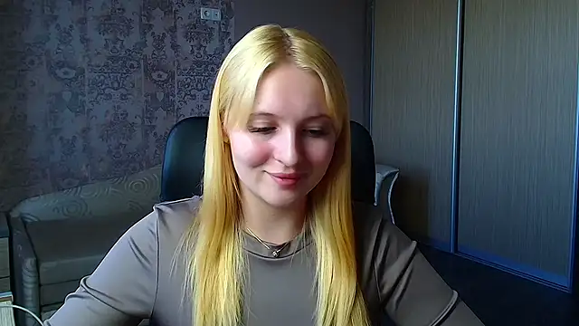 Snapshot of Milka_kiss_ chatting on 2, 6, 2026 Milka kiss online show from 2, 6, 2026