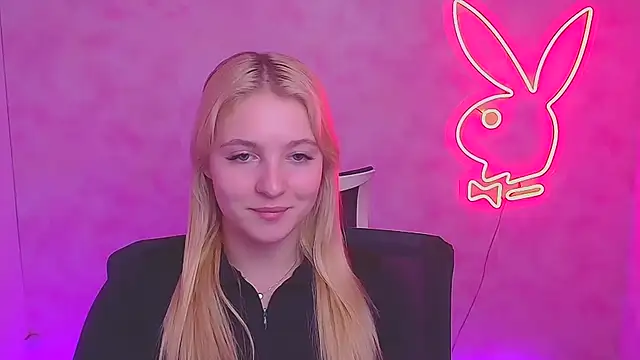Snapshot of Milka_kiss_ chatting on 1, 2, 2025 Milka kiss online show from 1, 2, 2025