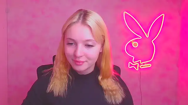 Snapshot of Milka_kiss_ chatting on 1, 11, 2025 Milka kiss online show from 1, 11, 2025