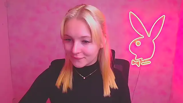 Snapshot of Milka_kiss_ chatting on 18, 9, 2025 Milka kiss online show from 18, 9, 2025