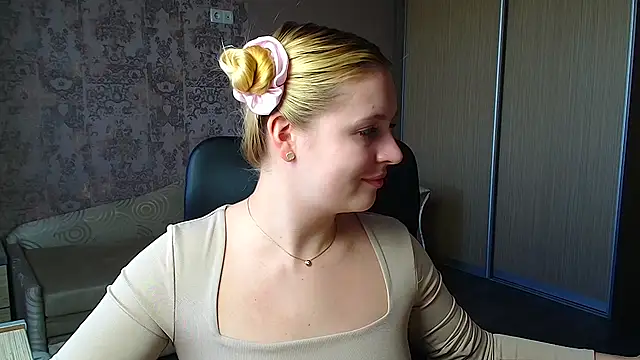 Snapshot of Milka_kiss_ chatting on 12, 5, 2026 Milka kiss online show from 12, 5, 2026