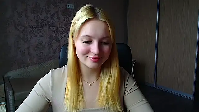 Snapshot of Milka_kiss_ chatting on 23, 4, 2026 Milka kiss online show from 23, 4, 2026