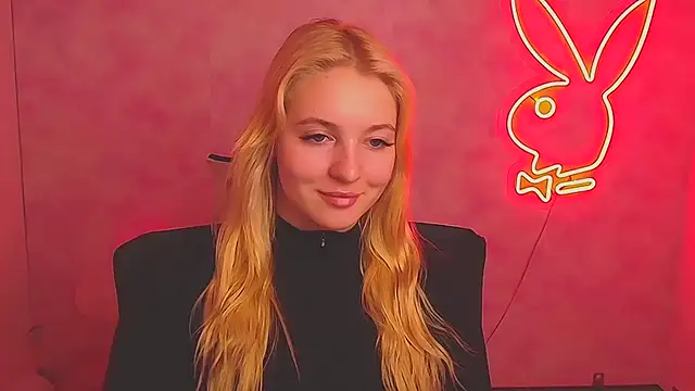 Snapshot of Milka_kiss_ chatting on 16, 3, 2025 Milka kiss online show from 16, 3, 2025