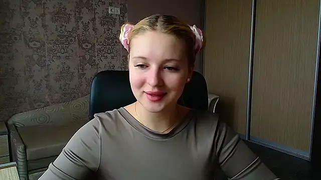 Snapshot of Milka_kiss_ chatting on 11, 5, 2026 Milka kiss online show from 11, 5, 2026
