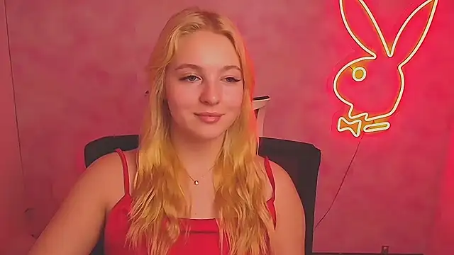 Snapshot of Milka_kiss_ chatting on 14, 3, 2025 Milka kiss online show from 14, 3, 2025