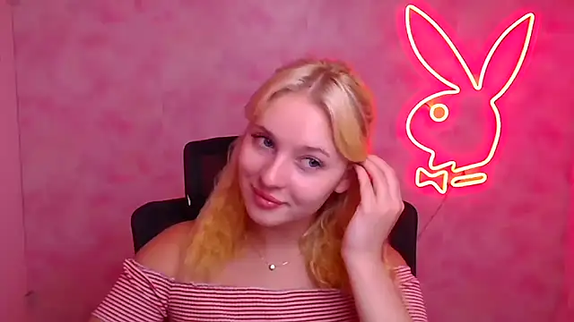 Snapshot of Milka_kiss_ chatting on 27, 9, 2025 Milka kiss online show from 27, 9, 2025